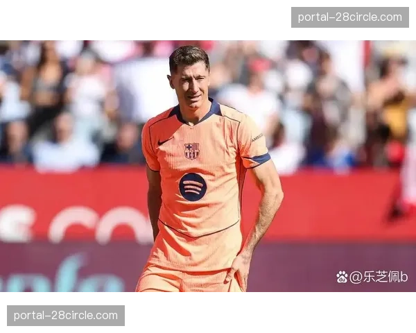 巴萨防线站位过于靠前 易被对手反击打身后空间